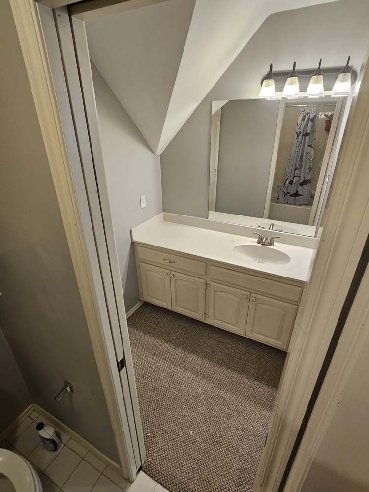 Bedroom3 sink room